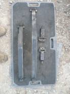 Крепление бака. Toyota Land Cruiser, FJ80, FJ80G Двигатель 3FE