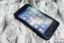 Alcatel. �/� ����