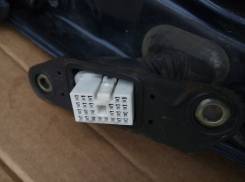 Проводка двери. Toyota Crown, UZS141, UZS145, UZS143, JZS149, UZS147, JZS147 Toyota Crown Majesta, JZS147, JZS149, UZS145, UZS147, UZS141, UZS143 Двиг...