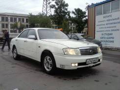 Nissan Gloria. Без водителя