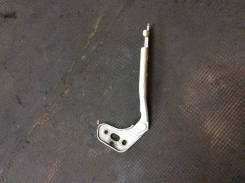 Крепление капота. Audi A6, 4F2/C6, 4F5/C6