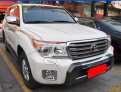 Накладки на омыватели передних фар для Toyota Land Cruiser 200
