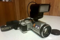 Sony Cyber-shot DSC-F717