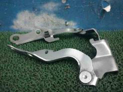 Крепление капота. Toyota Avensis, ADT250, ADT251, AZT250, AZT250L, AZT250W, AZT251, AZT251L, AZT251W, AZT255, AZT255W, CDT250, ZZT250, ZZT251, ZZT251L...