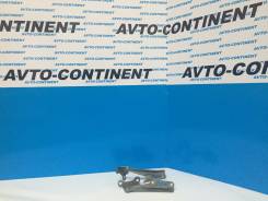 Крепление капота. Mitsubishi Airtrek, CU2W Двигатель 4G63T