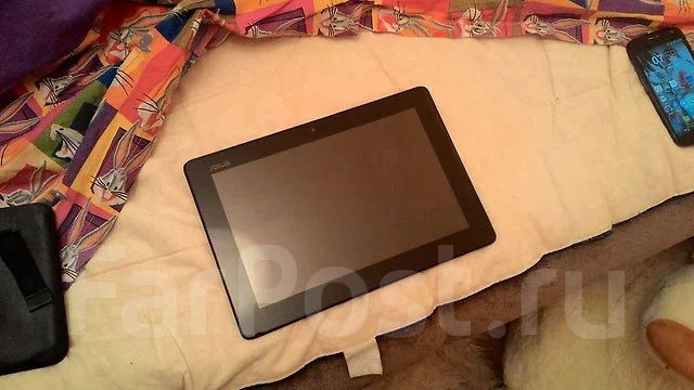 Asus PadFone 2 16Gb. �/� ����