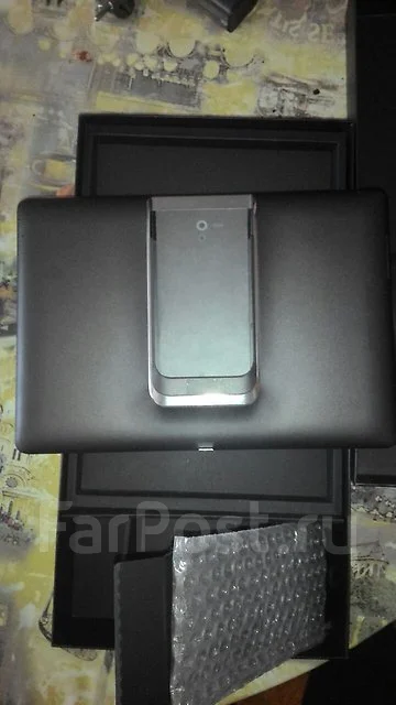 Asus PadFone 2 16Gb. �/� ����