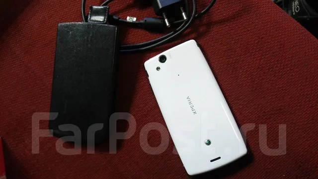 Sony Ericsson Xperia arc S. �/� ����