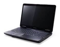 eMachines E725. 15.6", WiFi, аккумулятор на 1 ч.