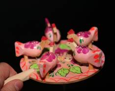 Игрушки деревянные.