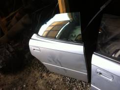 Стекло заднее. Toyota Vista, SV40