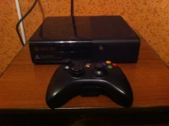 Microsoft Xbox 360 E ����