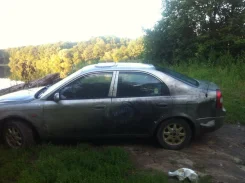 Kia Shuma ����