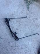 Крепление аккумулятора. Toyota Vista, SV40, SV41, CV40, CV43, SV42, SV43 Toyota Camry, CV40, SV41, SV40, SV43, SV42, CV43 Двигатели: 3CT, 3SFE, 4SFE