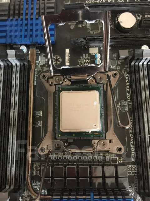 Intel Core i7-3820 ����
