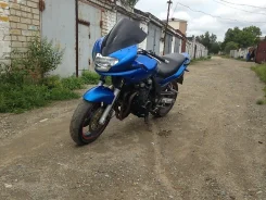 Kawasaki ZR-7S. 750����. ��., ��������, ���, � �������� ����