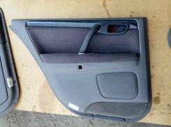 Обшивка двери. Toyota Crown, GS171, GS171W, JKS175, JZS171, JZS171W, JZS173, JZS173W, JZS175, JZS175W, JZS179 Двигатели: 1GFE, 1JZFSE, 1JZGE, 1JZGTE...