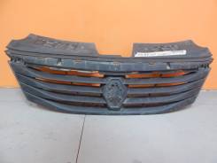 Решётка радиатора Renault Logan