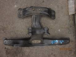Балка под кпп. Subaru Legacy