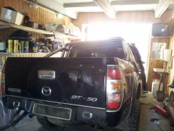 Mazda BT-50 ����