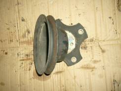 Шкив помпы. Mitsubishi Canter, FE425 Двигатель 4D32