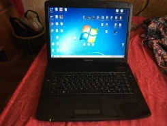 eMachines. 16", ��� 2048 ��, WiFi, Bluetooth. ��� �����
