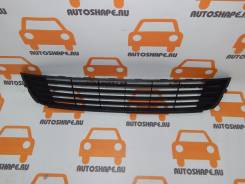 Решётка в бампер центральная Volkswagen Touran