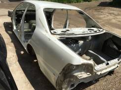 Задняя часть автомобиля. Nissan Laurel, SC35