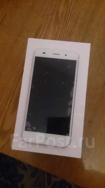 ZTE Blade X7. �/� ����
