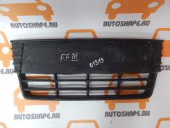 Решётка в передний бампер центральная Ford Focus 3