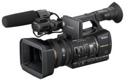 Sony HXR-NX5E. с объективом