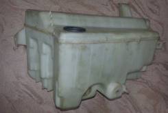 Мотор бачка омывателя. Toyota Land Cruiser, HDJ101, FZJ100, FZJ105, HDJ100, HZJ105, UZJ100 Двигатели: 1HZ, 1HDT, 1FZFE, 2UZFE, 1HDFTE