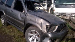 Nissan Pathfinder ����