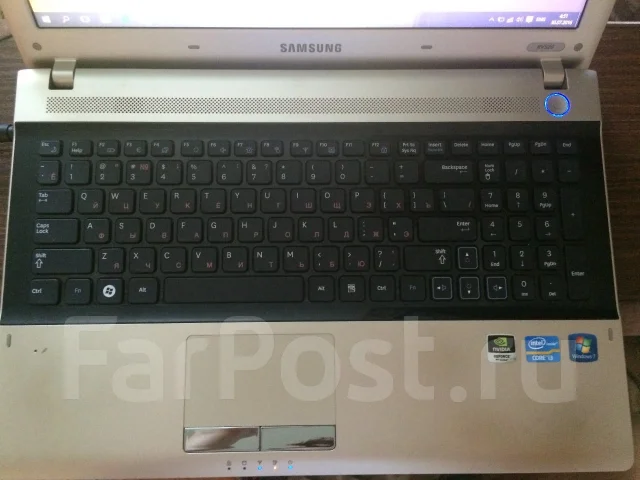 Samsung RV520. 15.6", ��� 4 ��, ���� 500���, WiFi: 1, Bluetooth: 1 ����