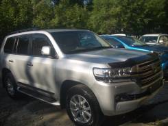 Подкрылок. Toyota Land Cruiser Lexus LX570