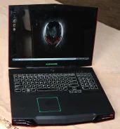 Alienware M17x R3. 17", 2,5����, ��� 8 ��, ���� 512���, WiFi, Bluetooth, ����������� �� 1��. ����