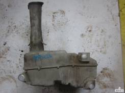 Бачок стеклоомывателя. Toyota: Tercel, Corsa, Cynos, Corolla II, Paseo Двигатели: 5EFE, 5EFHE, 1NT, 4EFE, 2E, 3EE