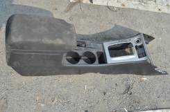 Подлокотник. Toyota Corolla, ZZE121L, ZZE121