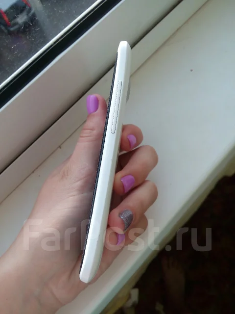 HTC One X. �/� ����