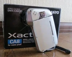 Sanyo Xacti DMX-CG100. 8 - 8.9 �� ����