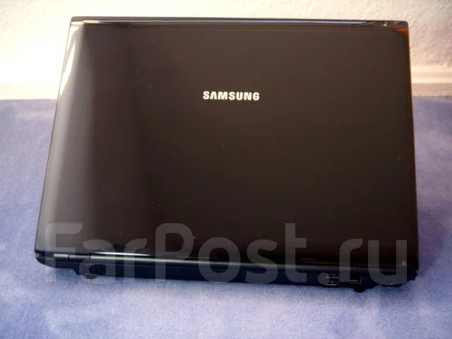 Samsung R560. 15.6", 2,3����, ��� 3072 ��, ���� 250���, WiFi: 1, Bluetooth: 1. ��� ����� �� ��������� ����