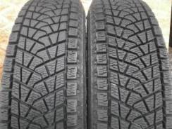 Bridgestone Blizzak DM-Z3. Зимние, 2013 год, износ: 30%, 2 шт