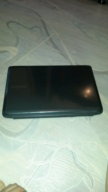 Samsung R525 ����
