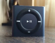 Apple iPod shuffle. ����