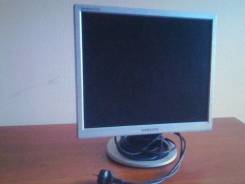 Samsung SyncMaster 710N. 17 дюймов (43 см)