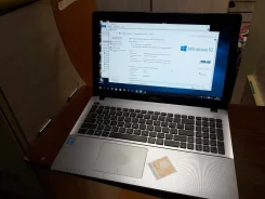 Asus X550LD. 15.6", 2,3����, ��� 8 ��, ���� 750���, WiFi, Bluetooth, ����������� �� 5��.
