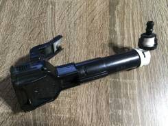 Омыватель фар. Toyota Land Cruiser, GRJ200, URJ200, URJ202, URJ202W, VDJ200 Двигатели: 1GRFE, 1URFE, 1VDFTV, 3URFE