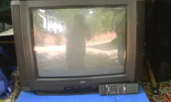 JVC. CRT (���)