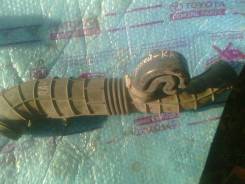 Патрубок воздухозаборника. Honda Odyssey, RA6, RA7, RA8, RA9