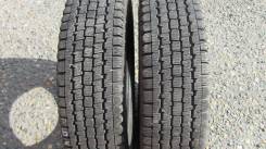 Bridgestone Blizzak Revo 969. Зимние, без шипов, 2012 год, износ: 10%, 2 шт